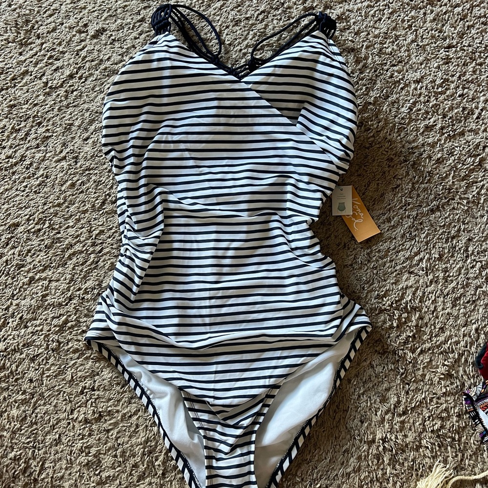 Crochet back swimsuit